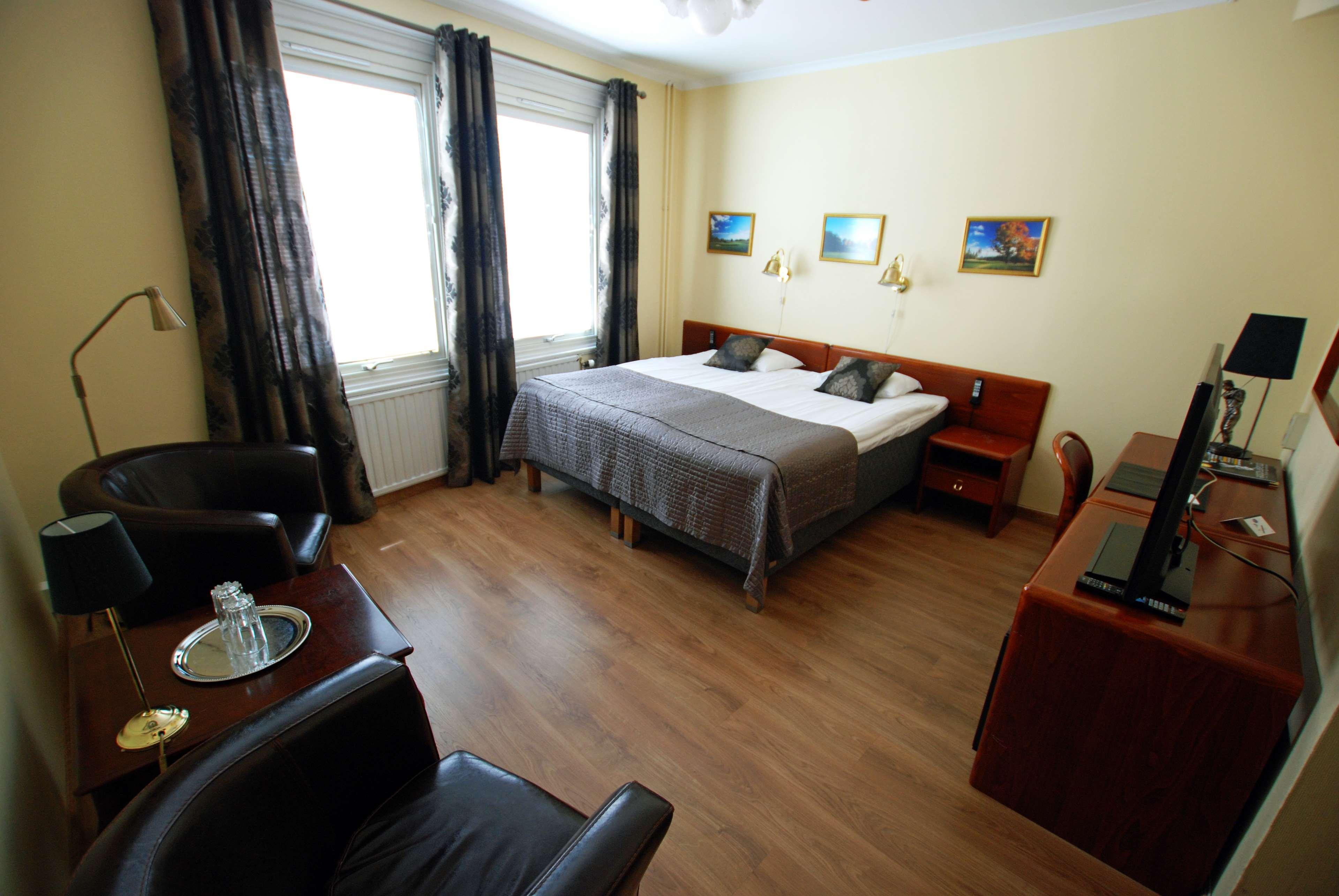 Best Western Plus Fergus Hotel Экстерьер фото