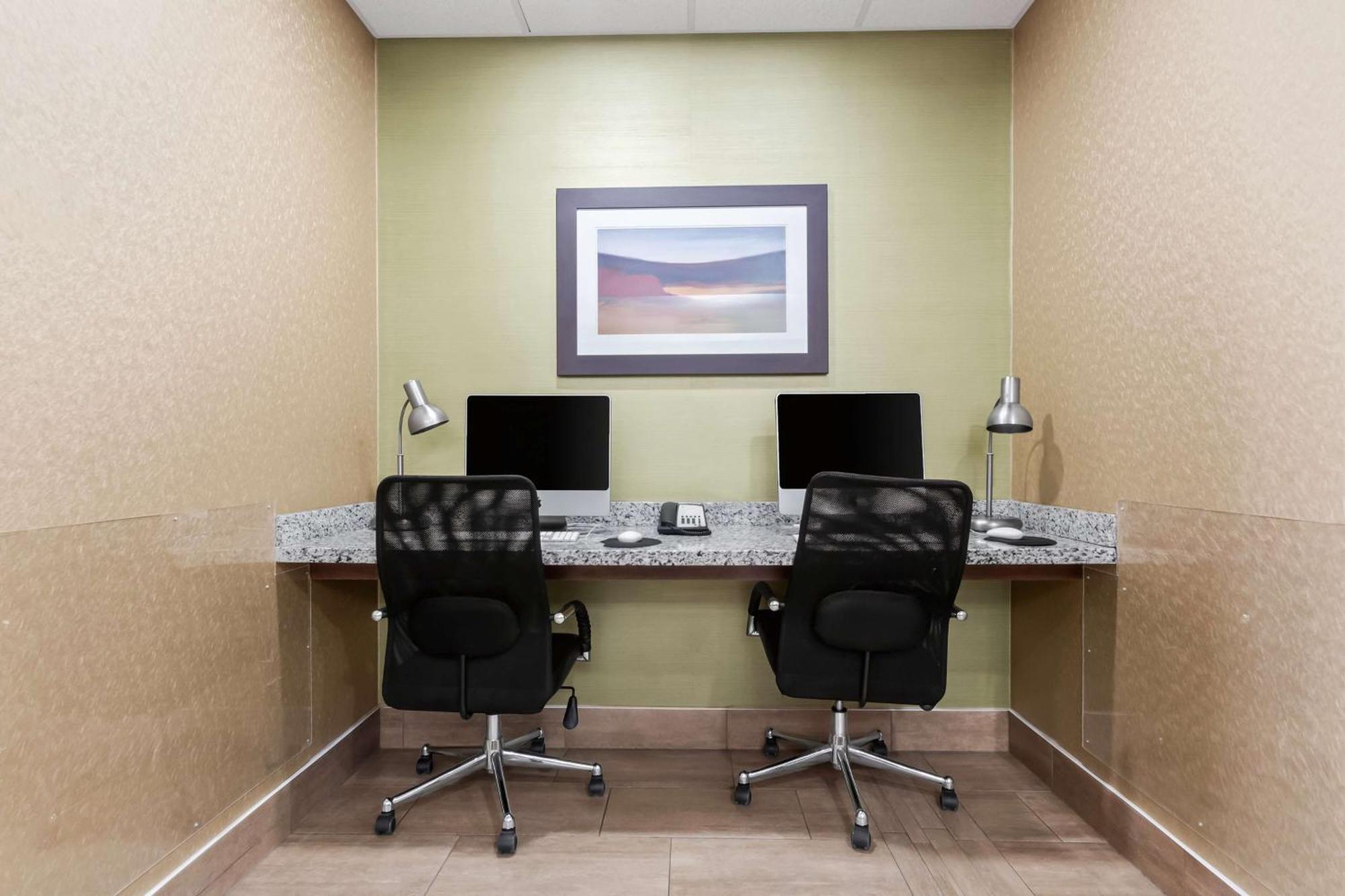 Best Western Plus Fergus Hotel Экстерьер фото