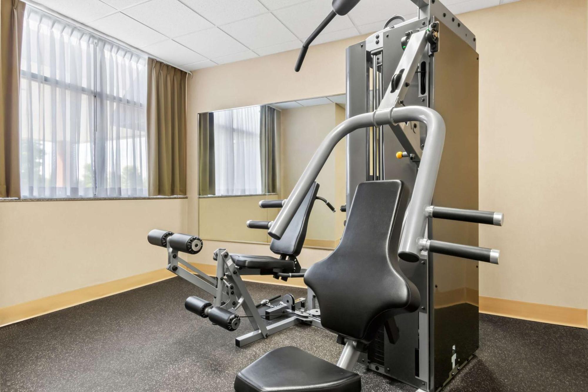 Best Western Plus Fergus Hotel Экстерьер фото
