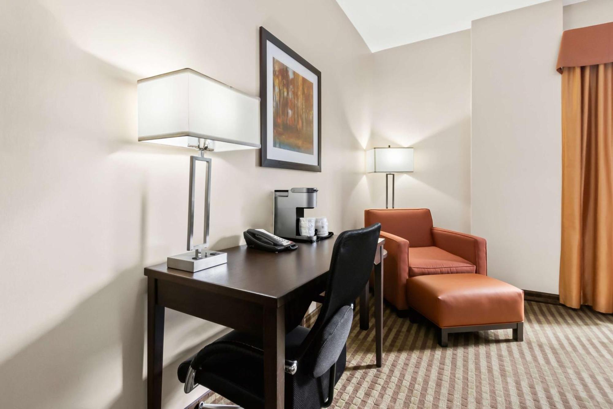 Best Western Plus Fergus Hotel Экстерьер фото
