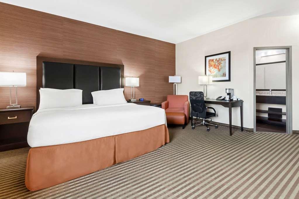 Best Western Plus Fergus Hotel Номер фото